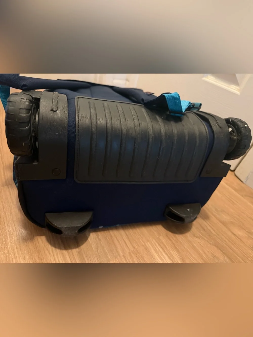 Jansport shows signs